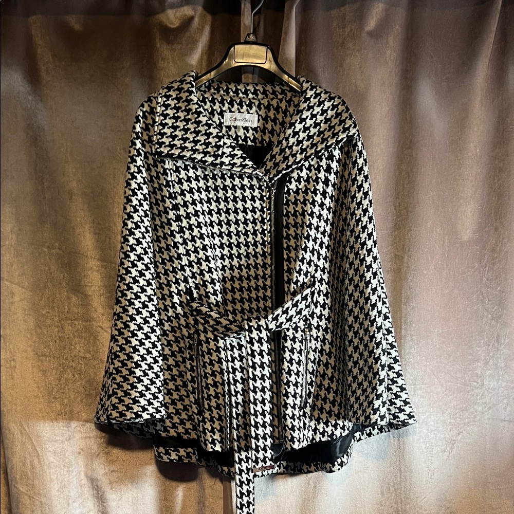 Calvin Klein Chic Belted Houndstooth Cape Coat with Zip Closure Size L/XL - Picture 4 of 14